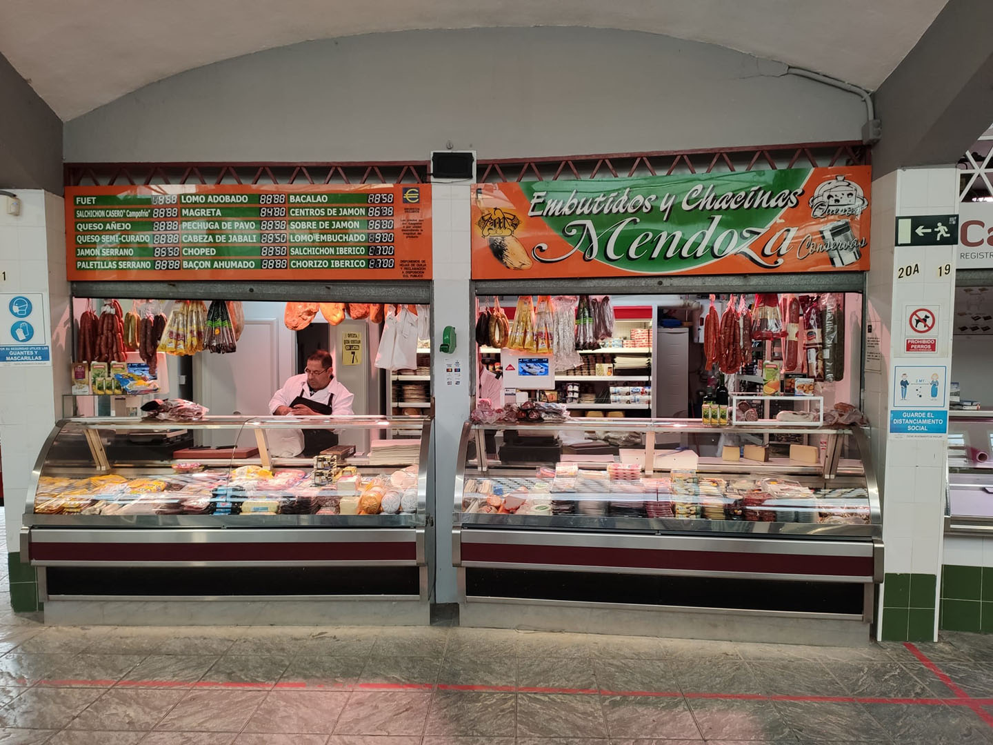 galeria charcuteria mendoza 1
