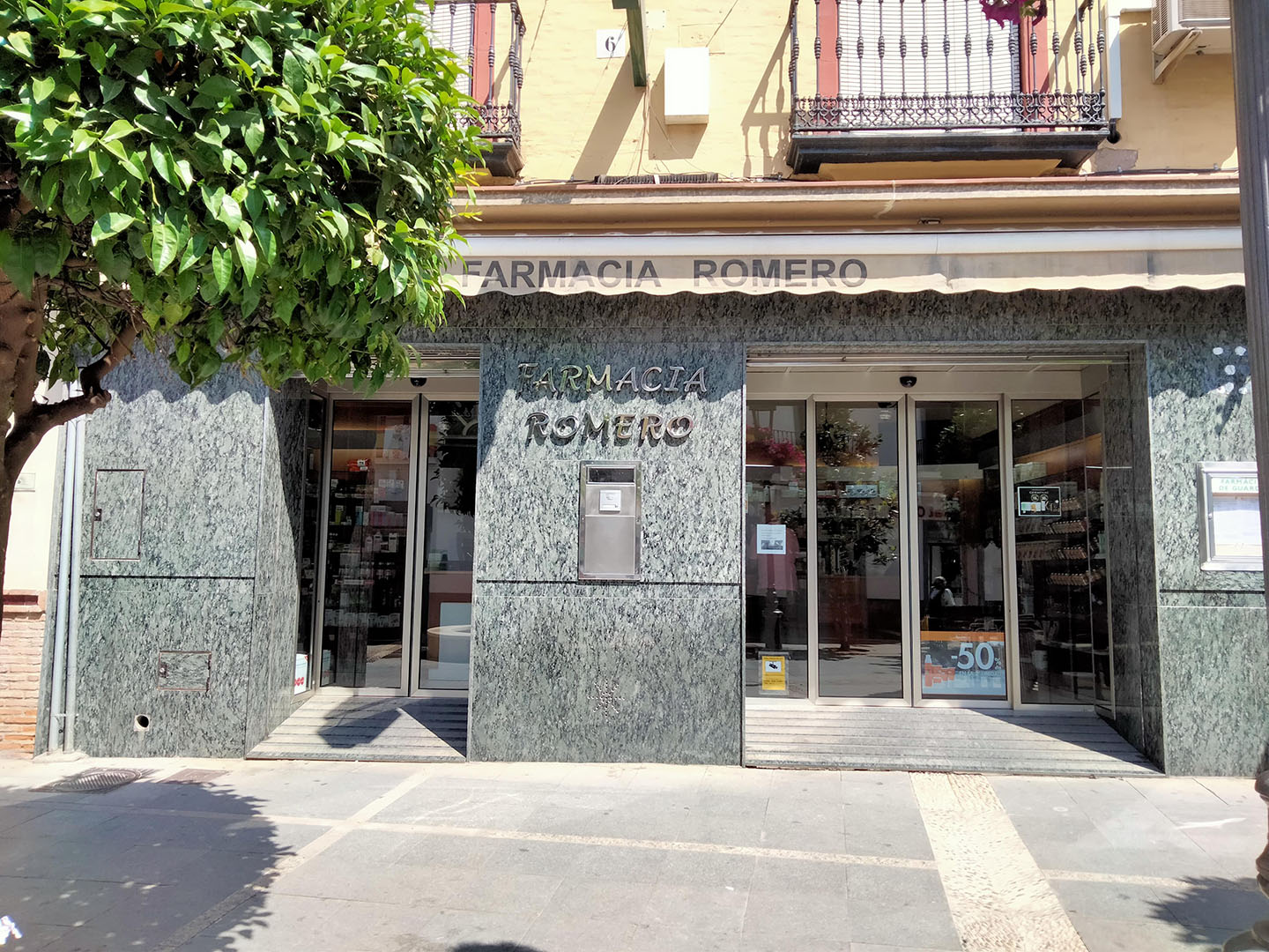 galeria farmacia romero 2