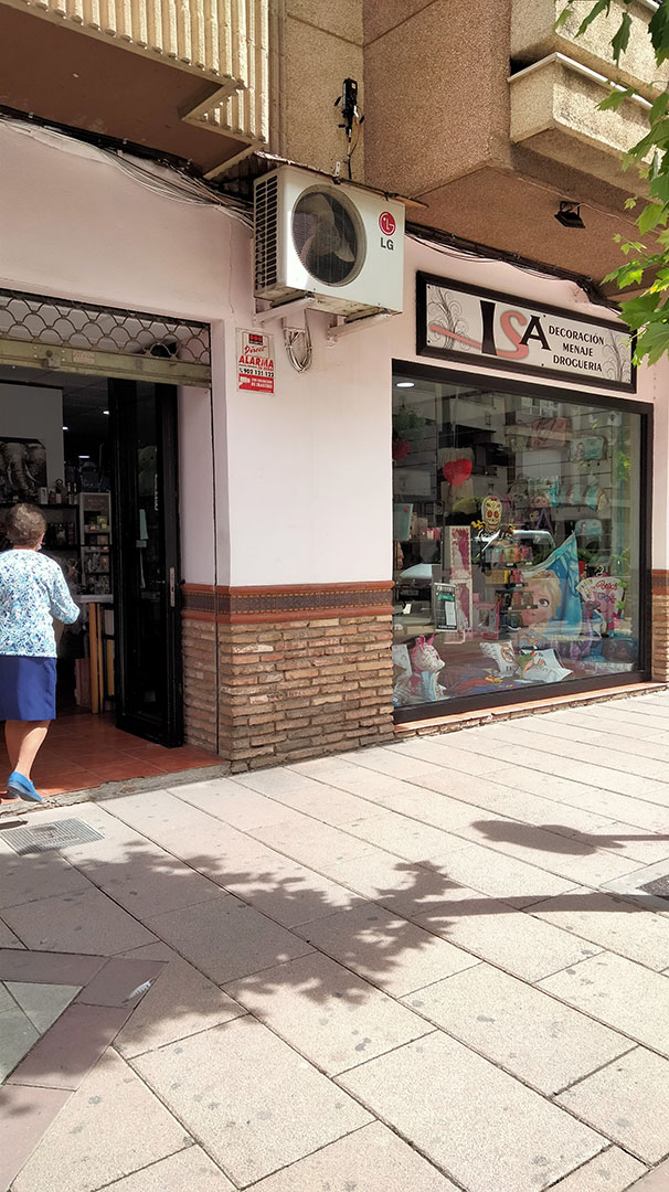 galeria isa decoracion menaje y drogueria 2