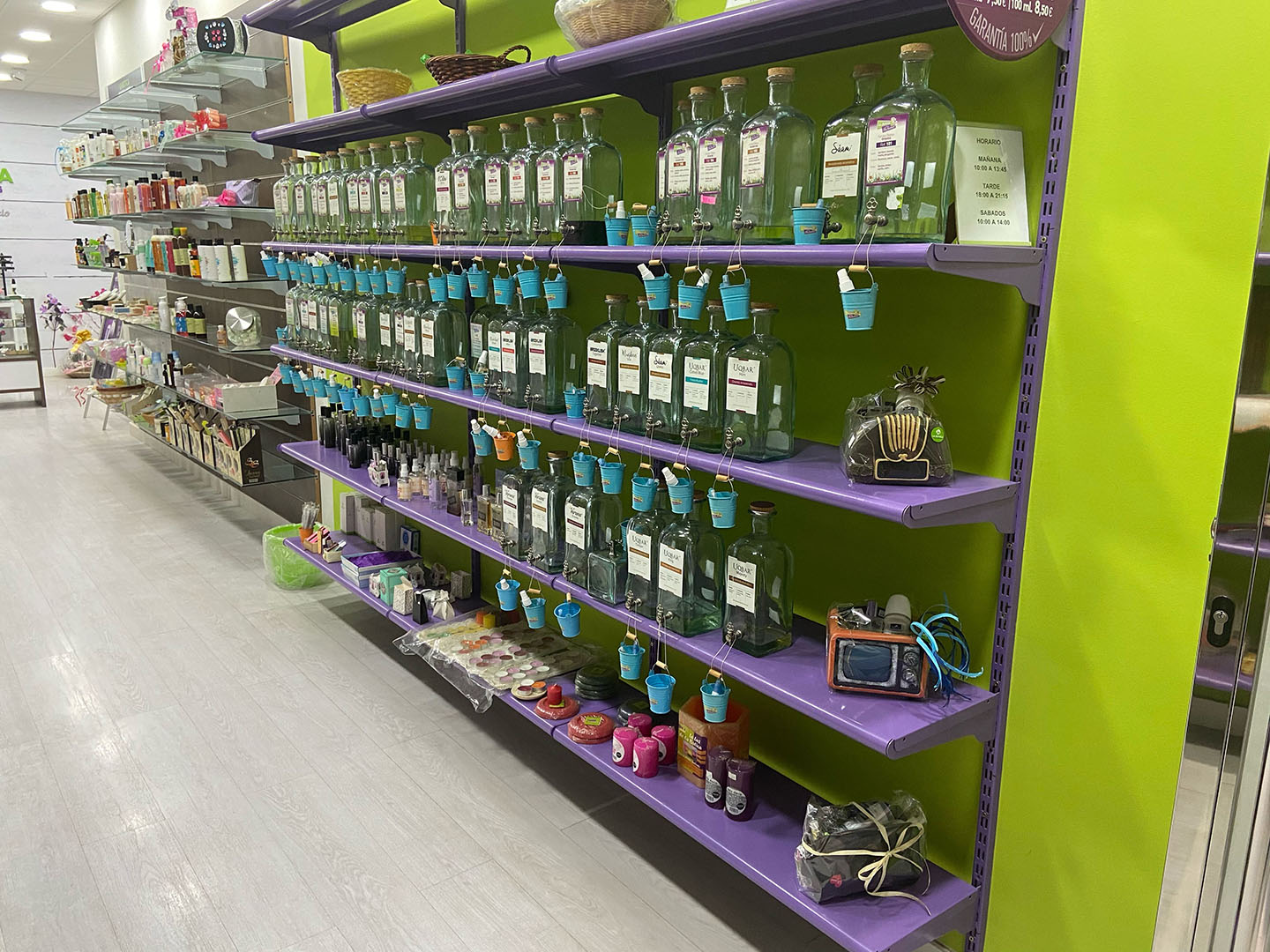 galeria la botica de los perfumes 3