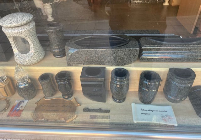 galeria lapidas molina 1